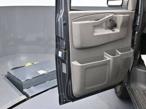 2017 Chevrolet Express LT 3500