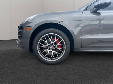 2016 Porsche Macan Turbo