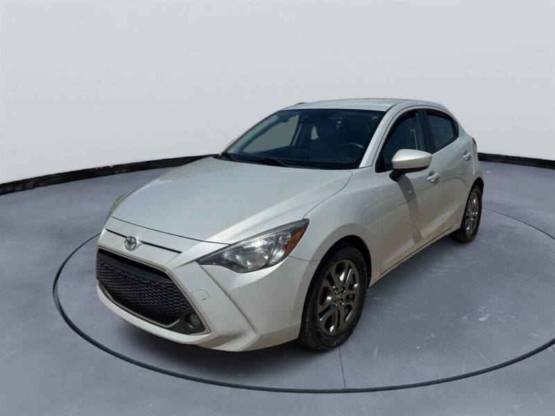 2020 Toyota Yaris Hatchback LE