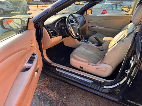 2013 Chrysler 200 Limited