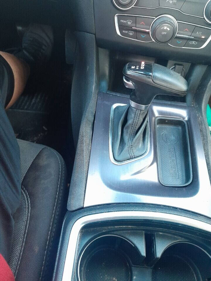 2015 Dodge Charger  - $10,950