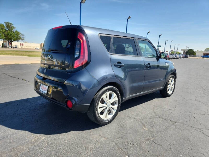 2016 Kia Soul +