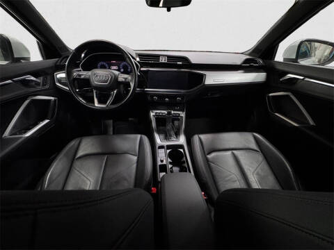 2019 Audi Q3 quattro Premium 45 TFSI