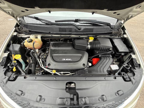2017 Chrysler Pacifica Touring-L