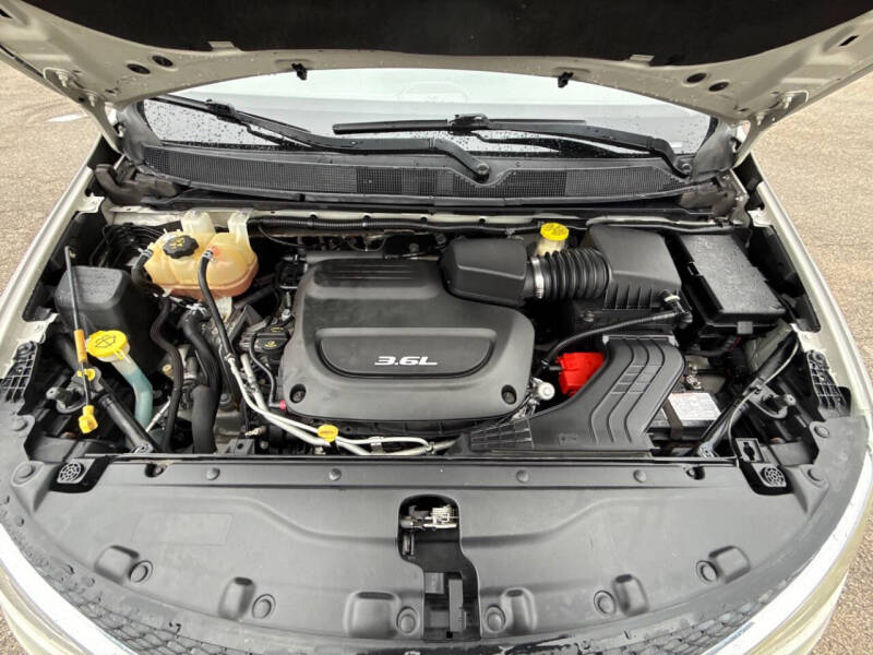 2017 Chrysler Pacifica Touring-L