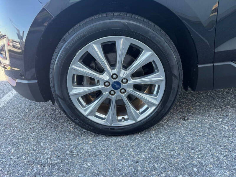 2017 Ford Edge Titanium