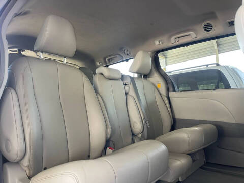 2013 Toyota Sienna