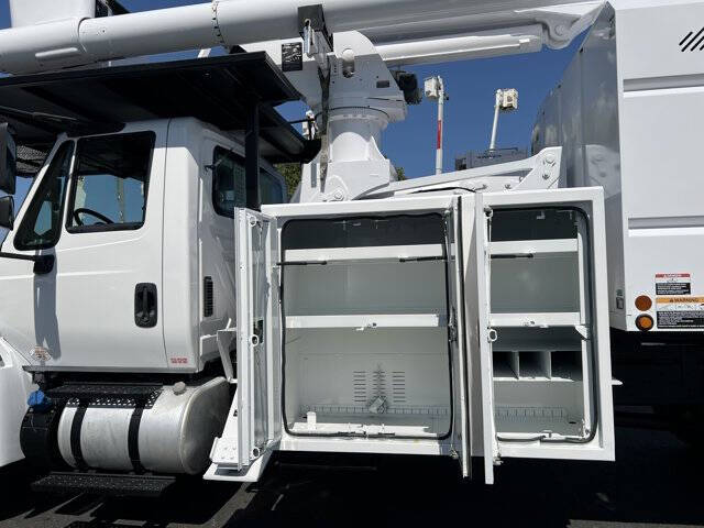 2018 International DuraStar 4300