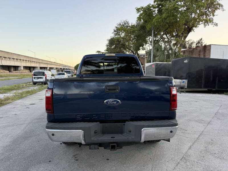 2011 Ford F-250 Super Duty Lariat