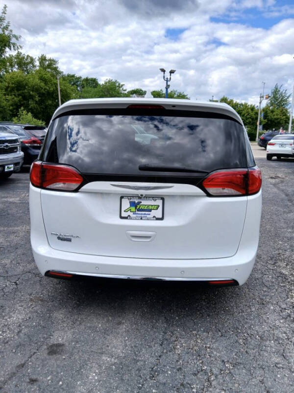 2018 Chrysler Pacifica Touring Plus