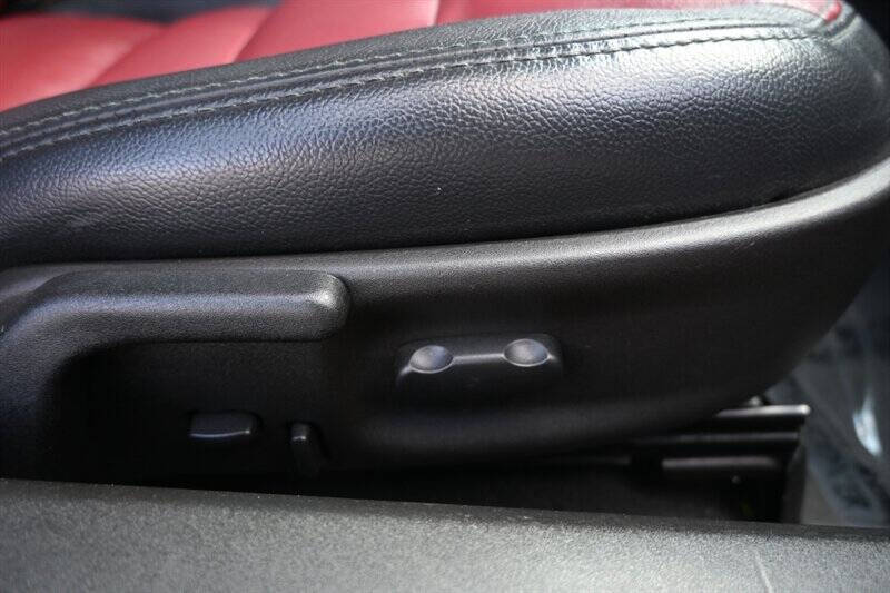 2008 Chevrolet Corvette Indy 500 Pace Car Replica