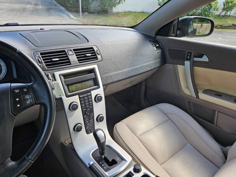 2013 Volvo C70 T5