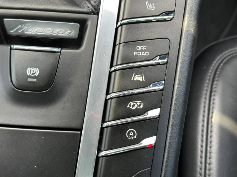 2017 Porsche Macan GTS