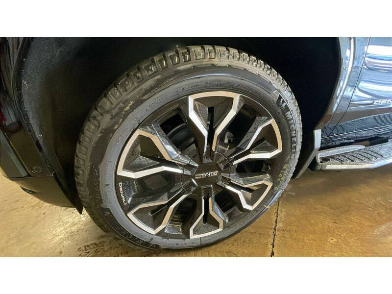 2025 GMC Sierra EV Denali