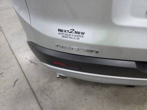 2019 GMC Acadia SLE-2