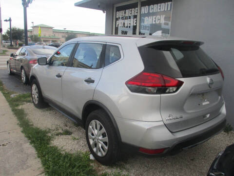 2017 Nissan Rogue SV