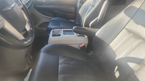 2015 Chrysler Town and Country Touring