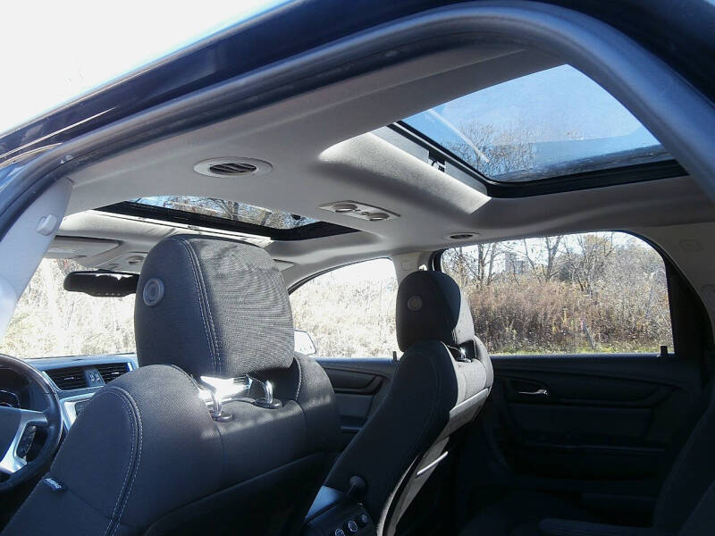 2015 GMC Acadia SLE-2