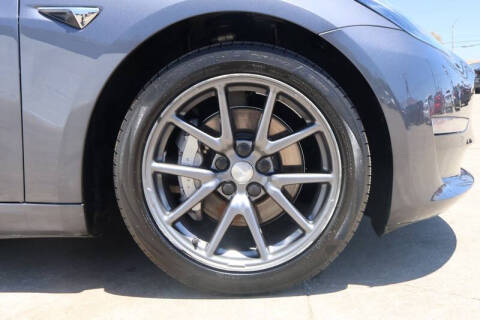 2019 Tesla Model 3 Standard Range Plus