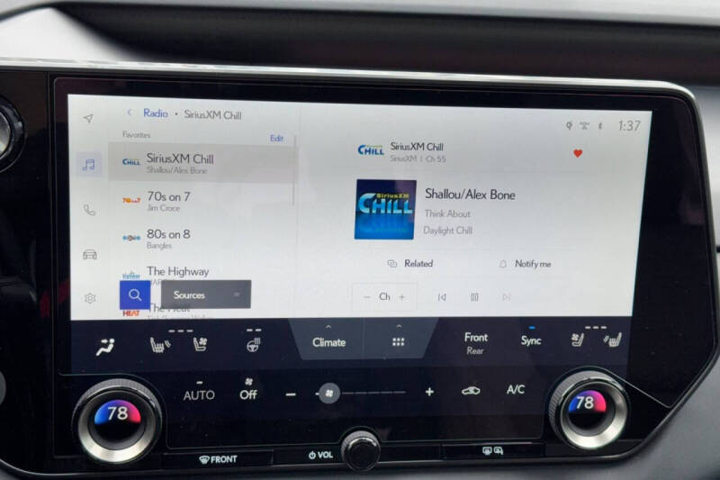 2026 Lexus RX 450h+ Luxury