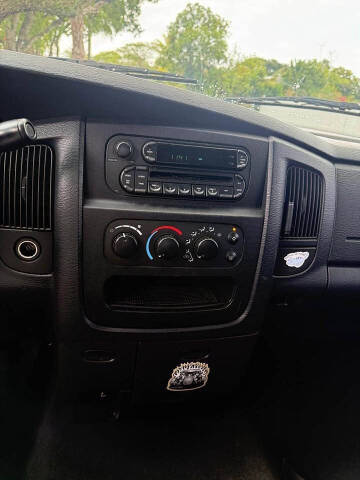 2005 Dodge Ram 1500 SLT