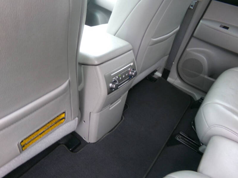 2012 Toyota Highlander SE