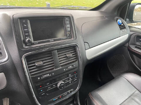 2014 Dodge Grand Caravan R/T