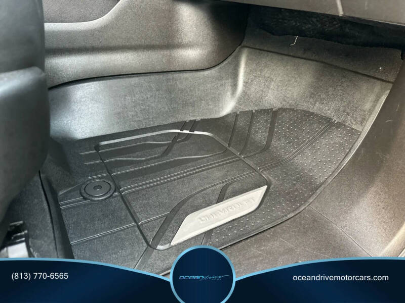 2021 Chevrolet Suburban LT