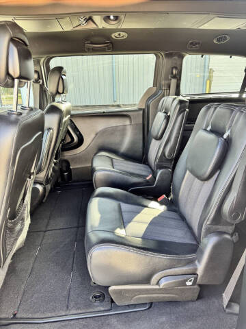 2015 Chrysler Town and Country S