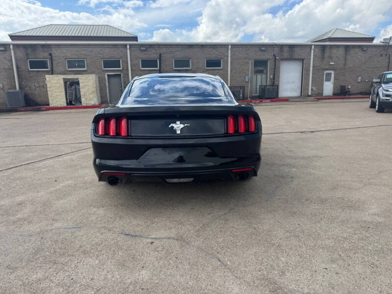 2015 Ford Mustang V6