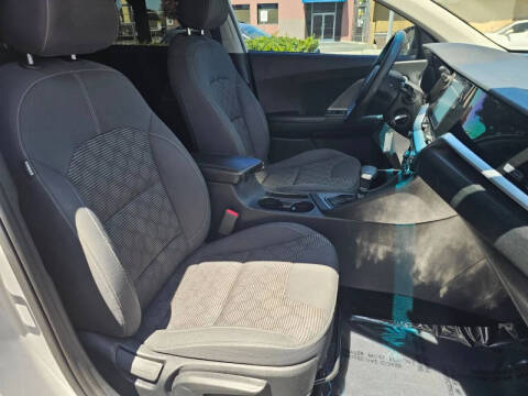 2020 Kia Niro LX