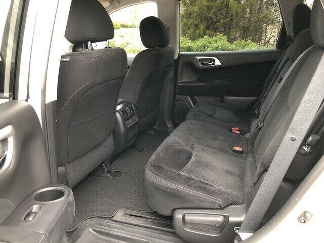 2016 Nissan Pathfinder S