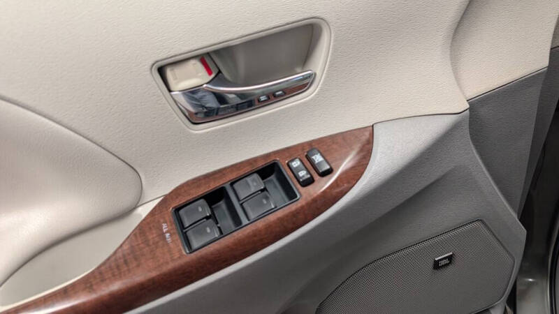 2012 Toyota Sienna