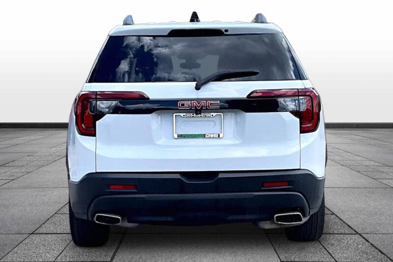 2021 GMC Acadia SLE