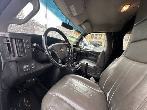 2017 Chevrolet Express 2500