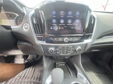 2022 Chevrolet Traverse LT Cloth