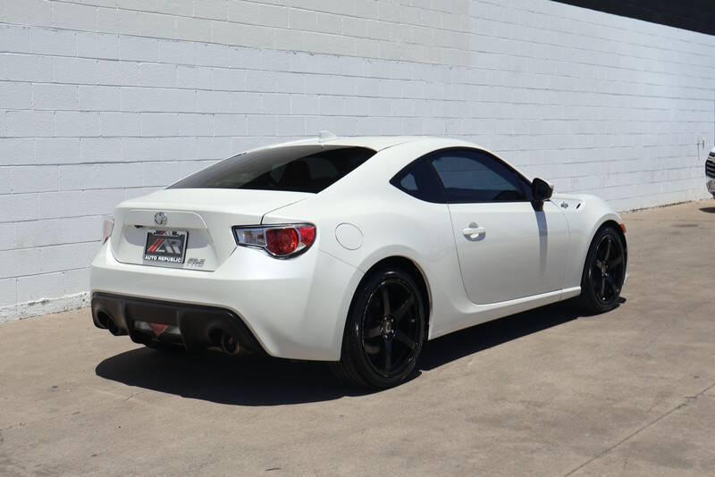 2016 Scion FR-S