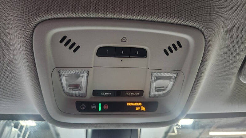 2020 Chevrolet Traverse LT Leather