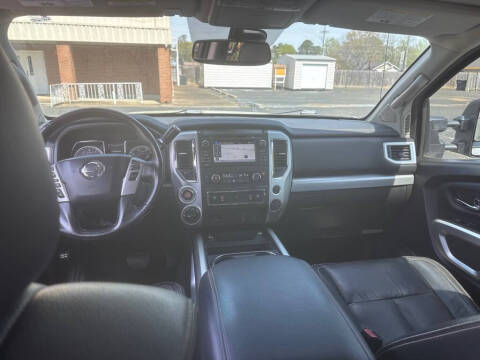 2018 Nissan Titan SV