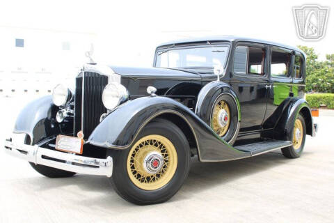 1934 Packard 1100