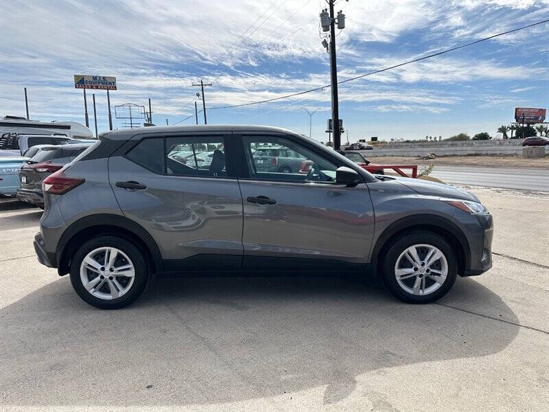 2024 Nissan Kicks S