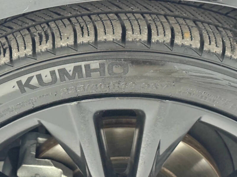 2023 Lexus ES 350 F SPORT Handling