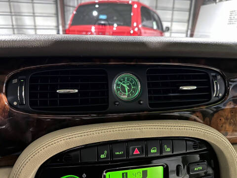 2005 Jaguar XJ-Series XJ8 L