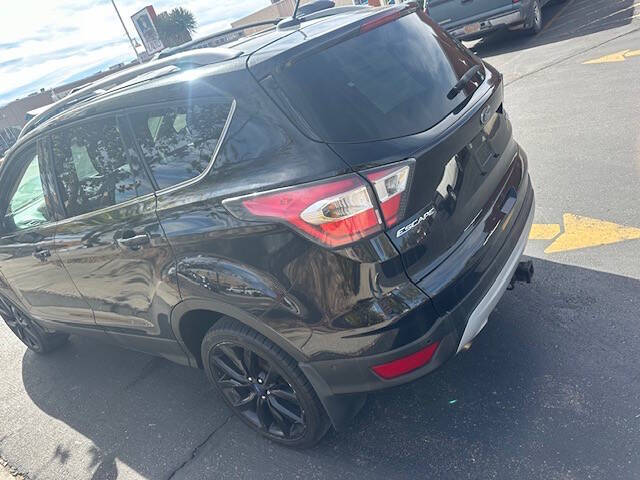 2017 Ford Escape Titanium photo 11