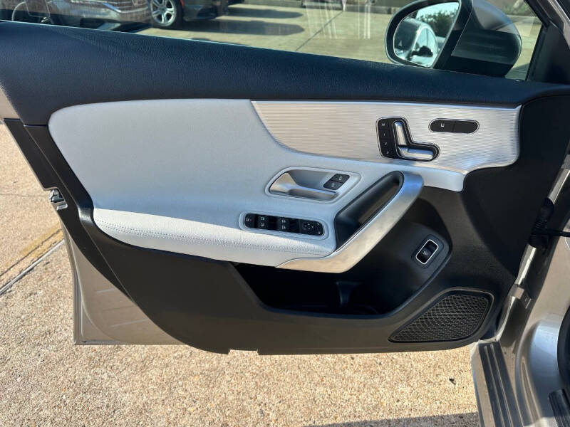 2019 Mercedes-Benz A-Class A 220