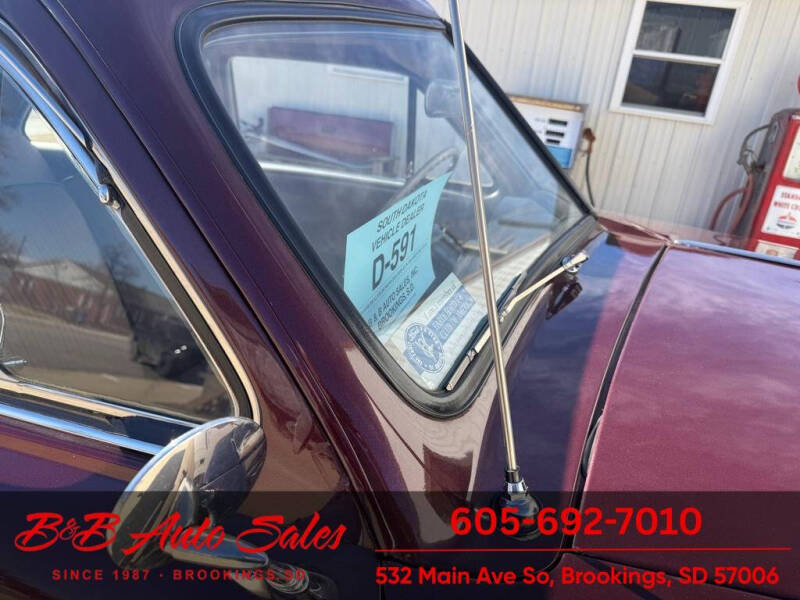 1950 Ford Deluxe