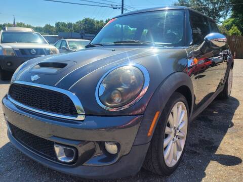 2011 MINI Cooper for sale at Ace Auto Brokers in Charlotte NC