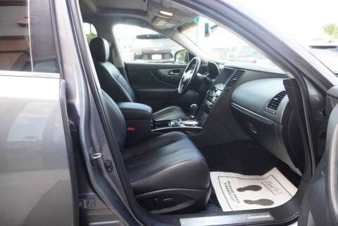 2015 Infiniti QX70