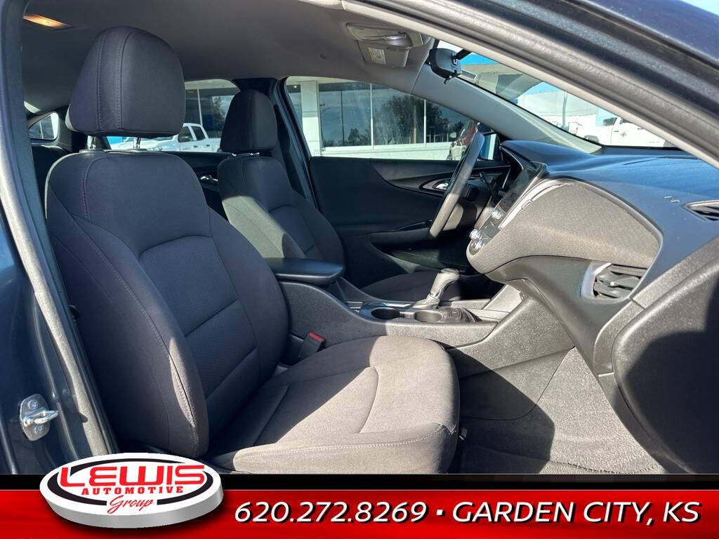 2019 Chevrolet Malibu for sale at Lewis Chevrolet of Garden City in Garden City, KS