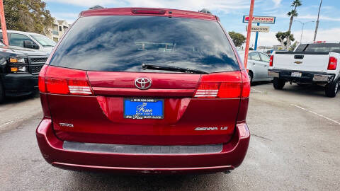 2005 Toyota Sienna LE 7 Passenger